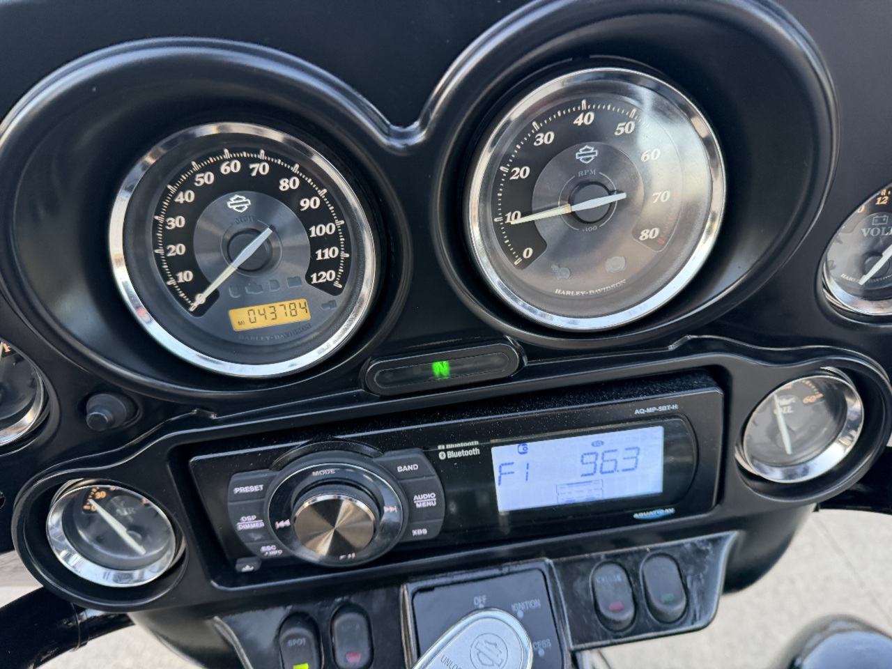 2012 Harley-Davidson FLHTK Electra Glide Ultra Limited / Street Glide